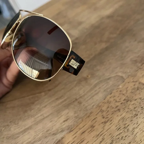 Ray-Ban Gold and Brown Aviator Glasses with Gradient Lenses - Picture 6 of 7